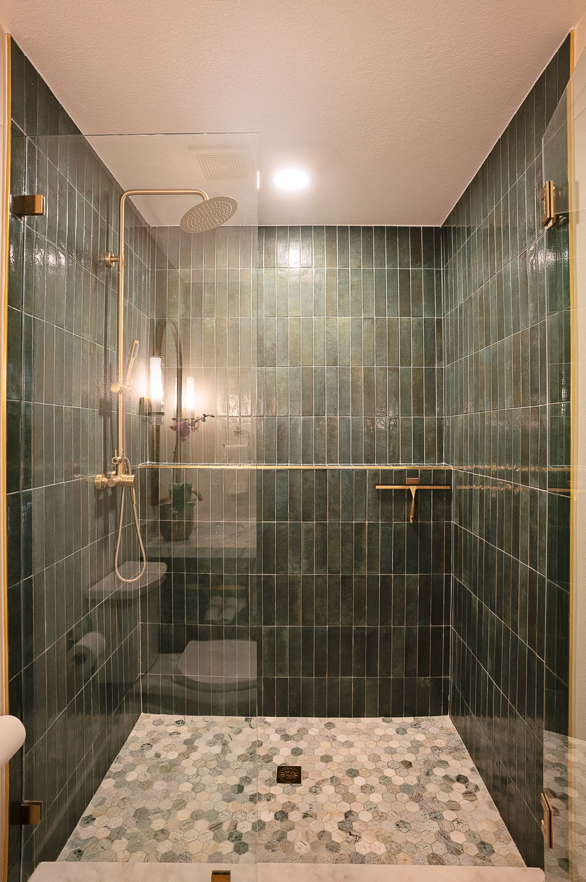 Bathroom remodel Austin TX - 511 Pebblestone photo 2
